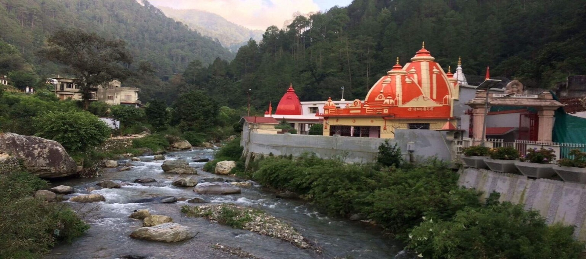 Kainchi Dham Budget Tour Package